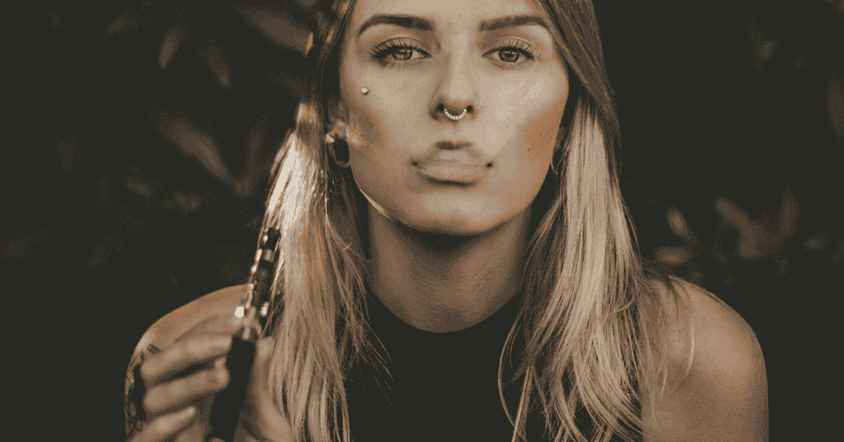 How Smoking and Vaping Slow Down Wound Healing